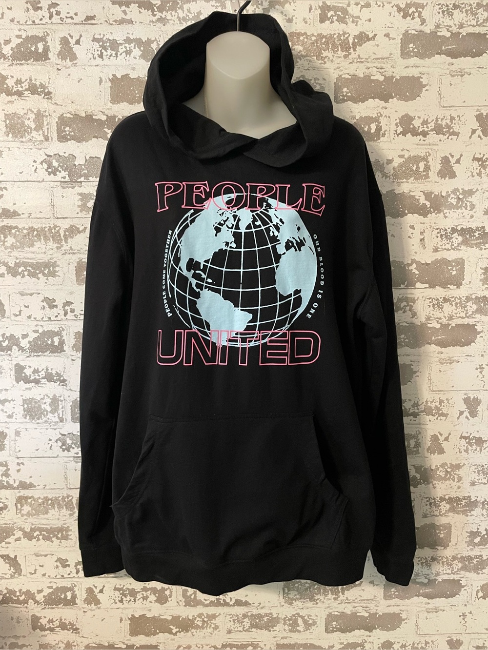 Hillsong UNITED People Tour MMXIX Oversized Graphic Hoodie Black Pink L globe